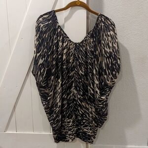 a.n.a. Sheer, Flowy, Beautiful Blouse Size L. Black and Beige Print, Draped